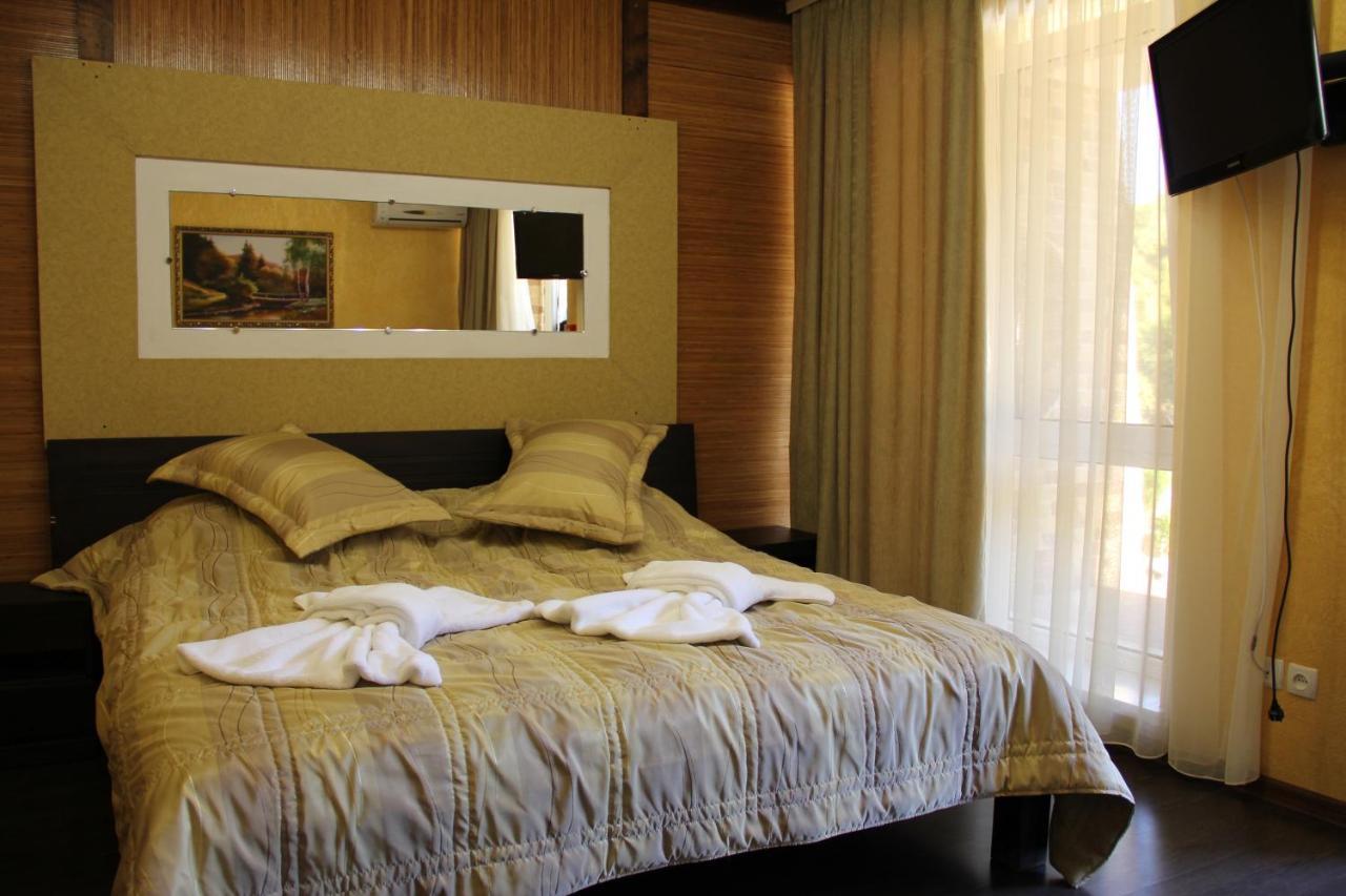 Mishyn-City Hotel Dobrovlyany Extérieur photo
