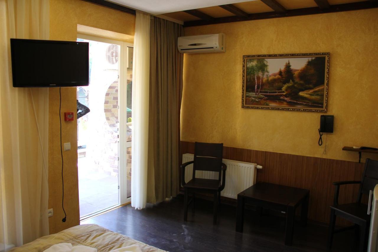 Mishyn-City Hotel Dobrovlyany Extérieur photo