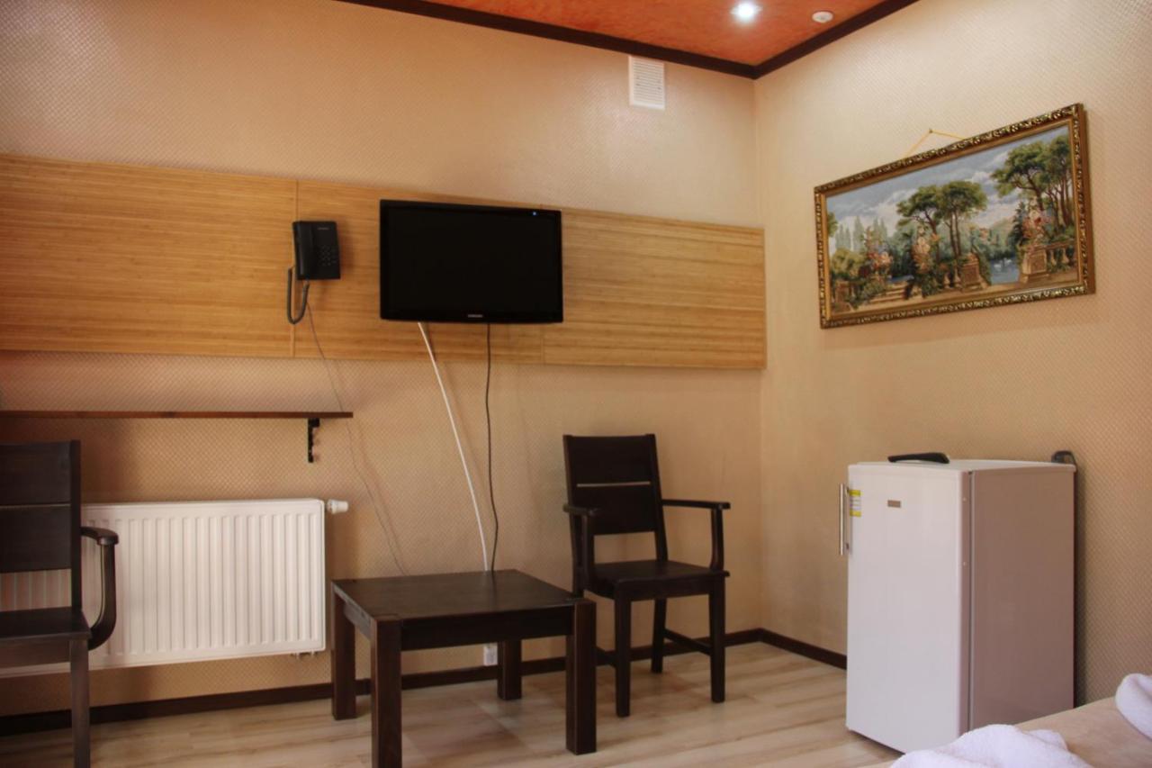 Mishyn-City Hotel Dobrovlyany Extérieur photo