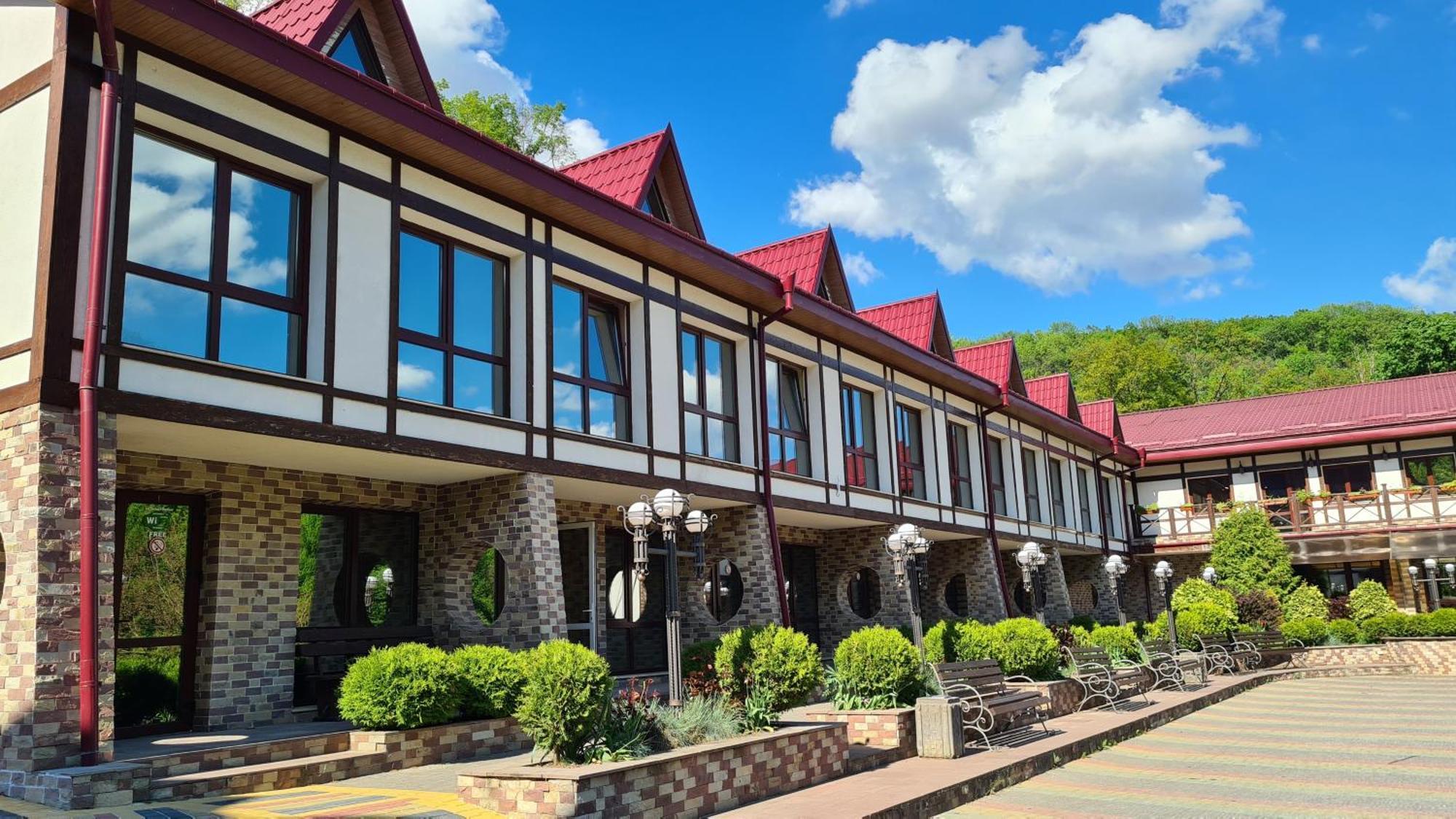 Mishyn-City Hotel Dobrovlyany Extérieur photo